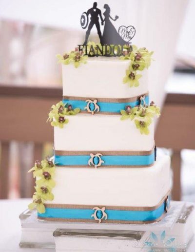 Beach Wedding Cakes