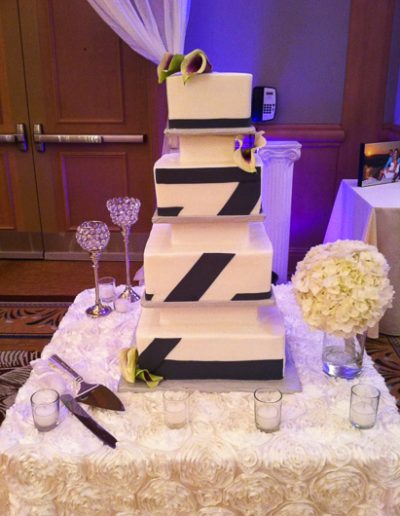 Chantilly Cakes Unique Weddings 011